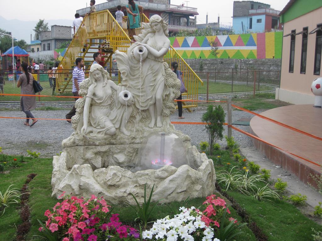 Hotel Jal Mahal Pokhara Exterior photo